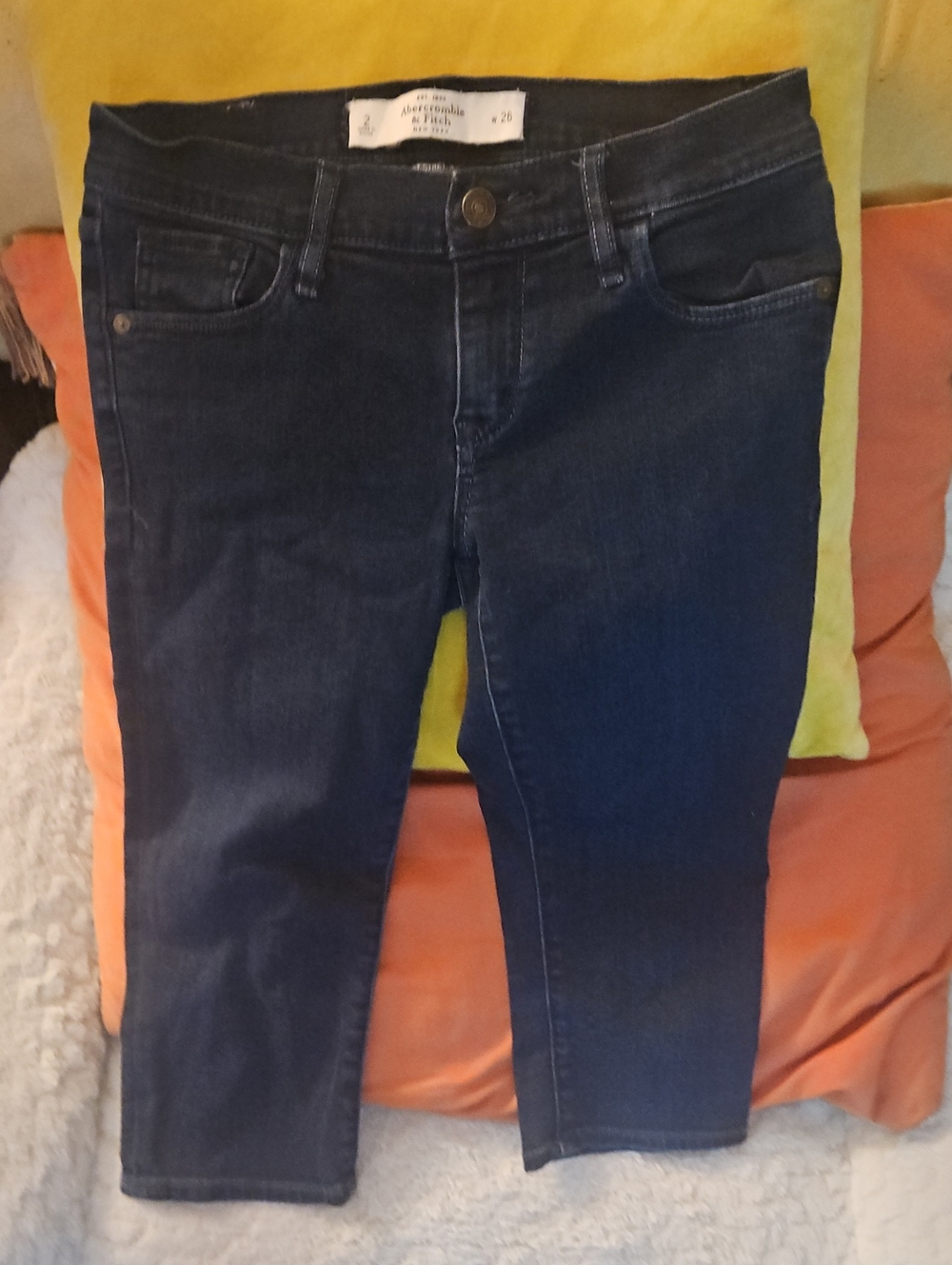 Abercrombie & Fitch Dark Blue Cropped Skinny Jeans Size 2